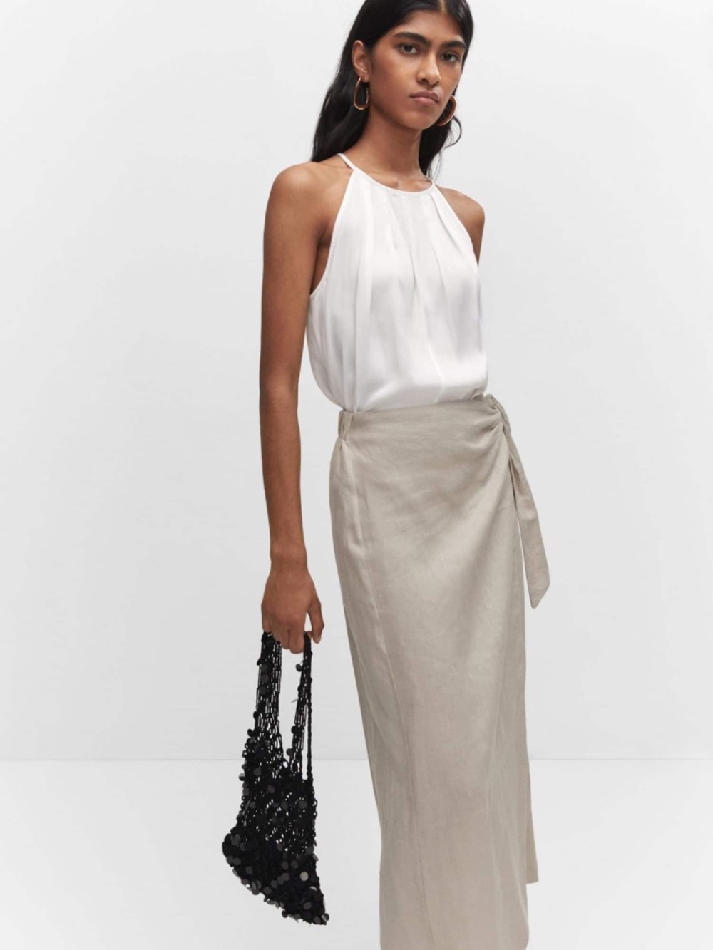 Satin Halter-Kneck Top in White | Mango